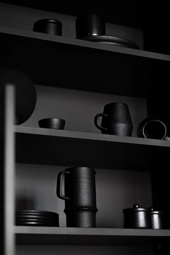 Byon dzbanek z porcelany 650 ml 5275000601 czarny AA00