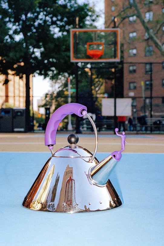 Alessi czajnik z gwizdkiem 9093 Alaska 2 L multicolor 9093.VA