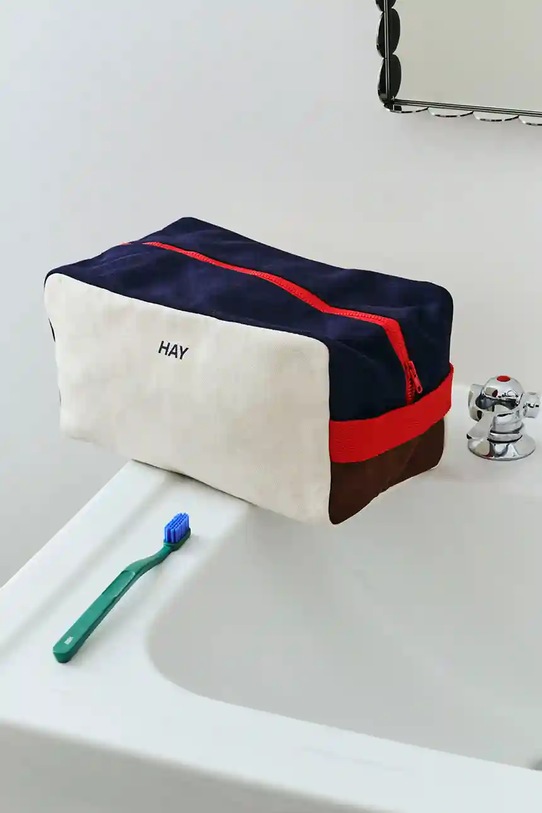 HAY kosmetyczka Multi Wash Bag M/26 x 14 x 14 cm beżowy AE983.A602.AS13