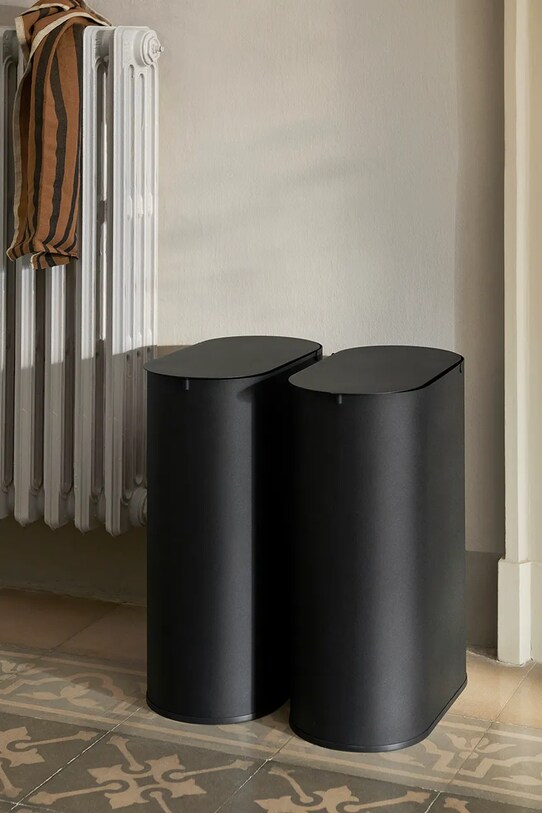 Ferm Living kosz na śmieci Enkel Bin 19 L 1104266998 czarny