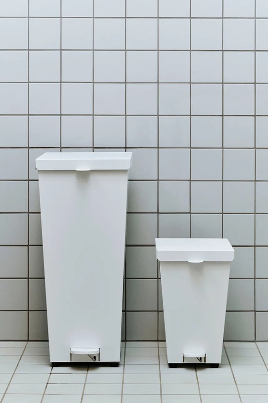 HAY cestino dei rifiuti Loop Bin 8 L/21,5 x 25,5 x 32 cm AF170.F285.AB77 bianco AA00