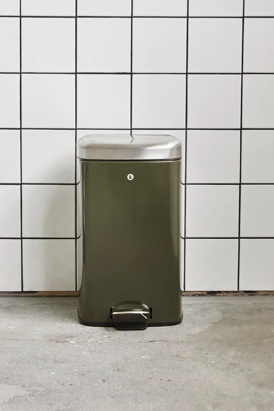 House Doctor kosz na śmieci ze stali nierdzewnej 27 x 36 x 46 cm 900001026 zielony AA00