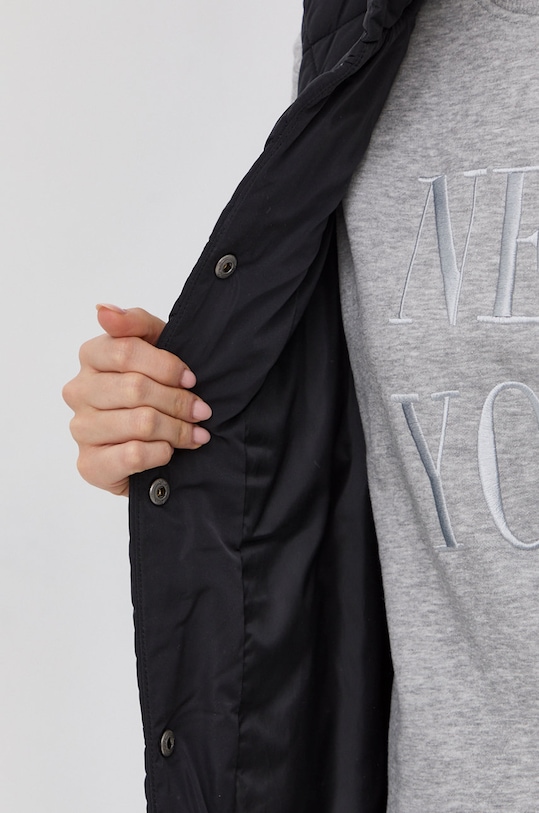 Vesta Only 15238994.Black