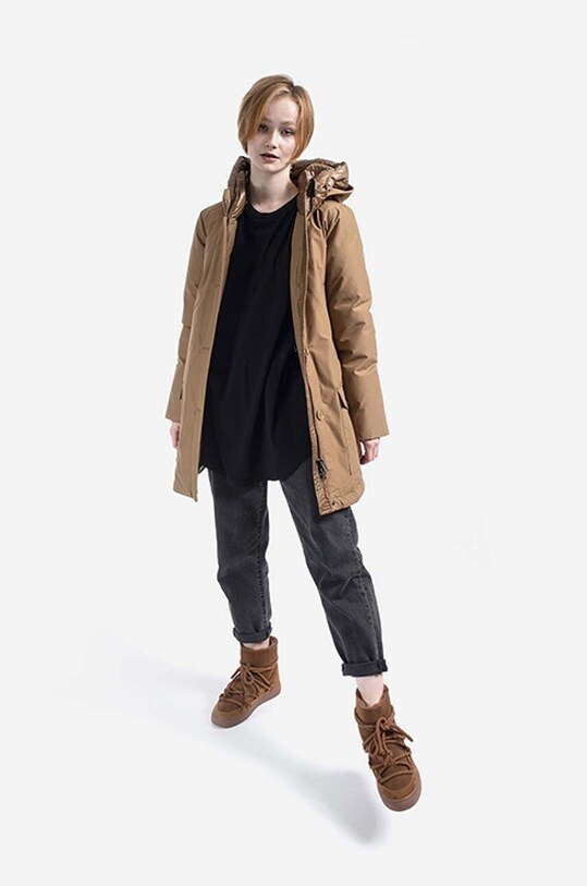 Páperová bunda Woolrich Arctic High Collar Parka CFWWOU0547FRUT0001 hnedá AA00