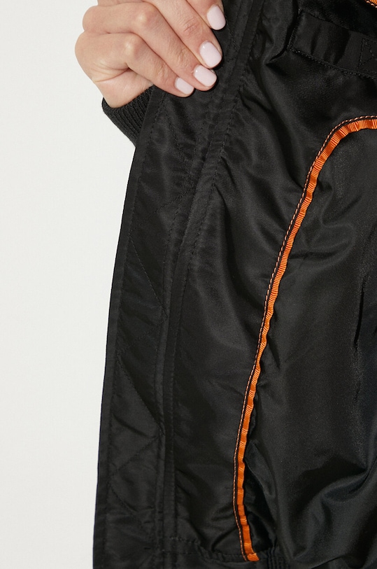 Куртка-бомбер Alpha Industries MA-1 VF LW 156001.209