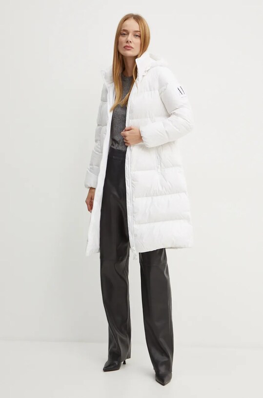 Пуховая куртка Armani Exchange XW000251.AF10860.NOS белый AA00