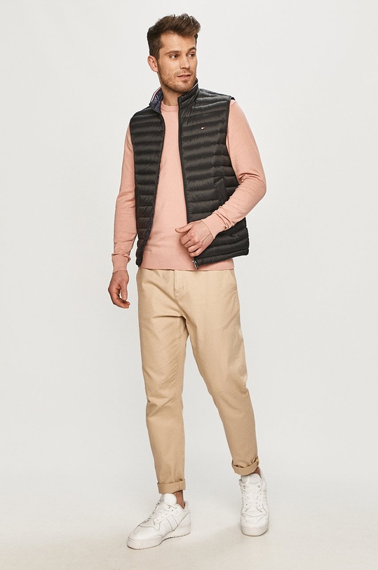 Péřová vesta Tommy Hilfiger MW0MW12719 černá AA00