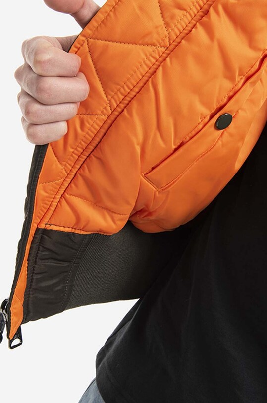 Двусторонняя куртка-бомбер Alpha Industries Ma-1 Reversible 100101.04