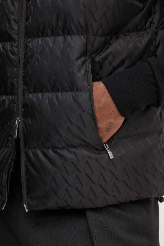 Пуховая безрукавка Armani Exchange XM001581.AF16628.NOS чёрный