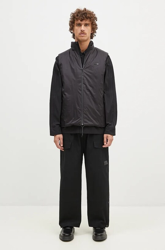 Prsluk Rains Oadded Nylon Vest 15460.BLACK