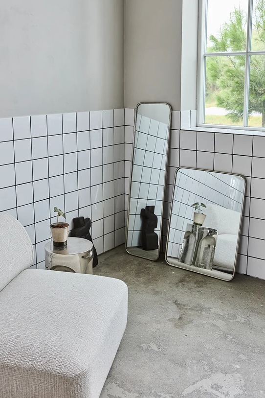 Salon i sypialnia House Doctor lustro ścienne ze stali nierdzewnej 35 x 130 cm 900001300 szary