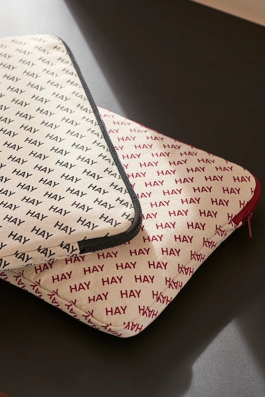 Калъф за лаптоп HAY Logo 35 x 1,5 x 26 cm AD568.A872 бял