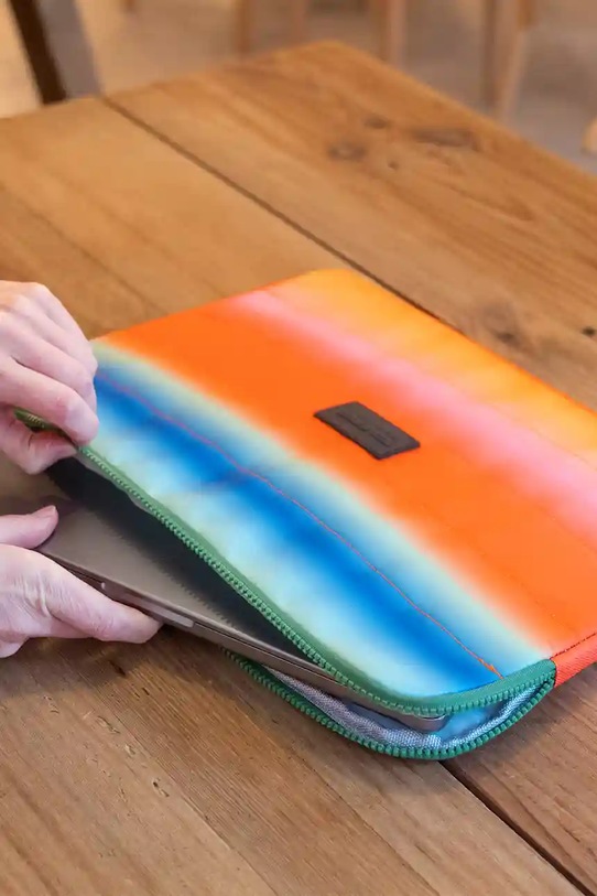 Helio Ferretti pokrowiec na laptopa 37 x 26,5 x 2,5 cm multicolor 122681