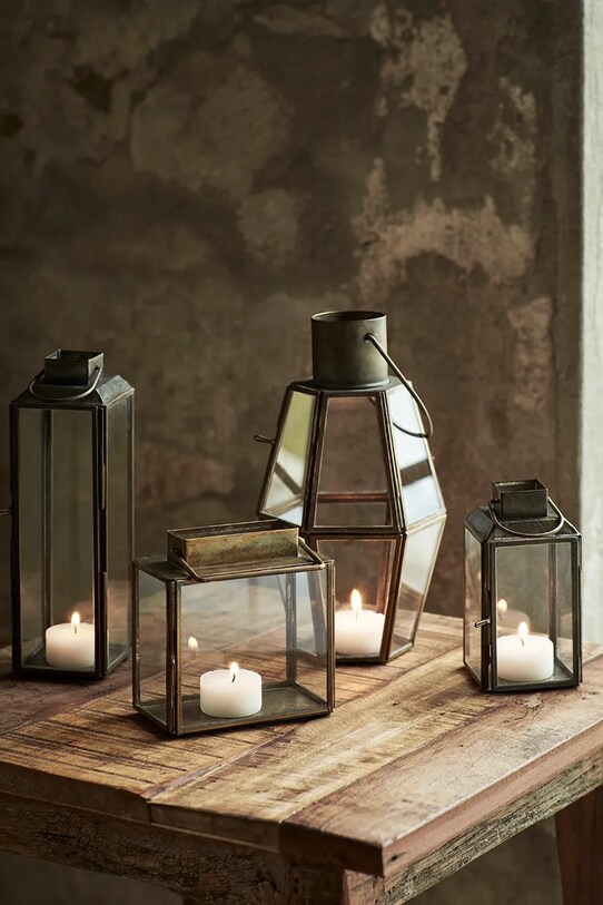 Madam Stoltz scaun MCC13