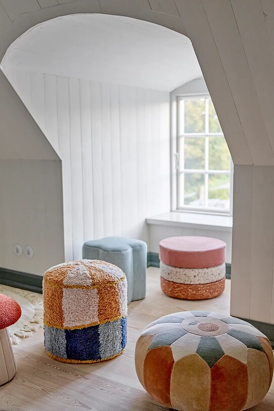 Taburetka s úložným priestorom Bloomingville Jo 82059703 hnedá