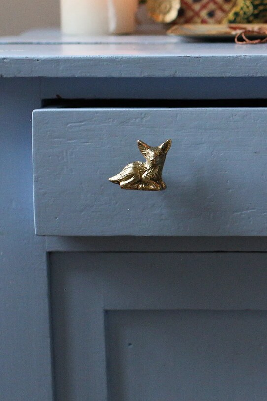 Вітальня та спальня Меблева ручка Doing Goods Forest Fawn Knob Left 1.10.15.019.923.4 жовтий