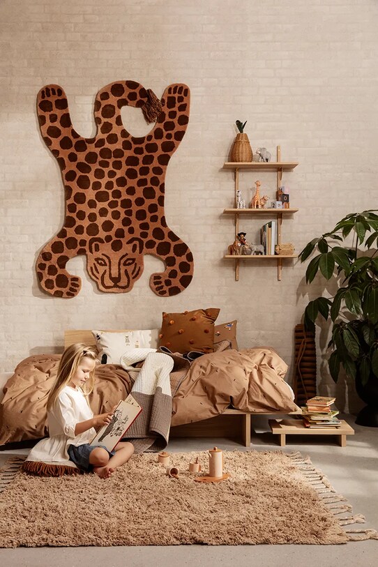 Obývacia izba a spálňa Stolík ferm LIVING Kona Side Table 110260210 béžová