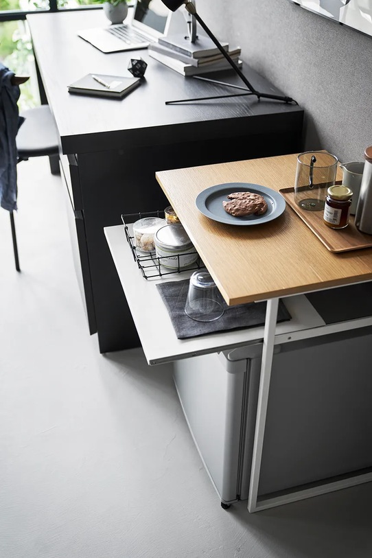 Yamazaki asztallappal és kihúzható polccal Tower 53 x 45,2 x 66,8 cm fehér 1487