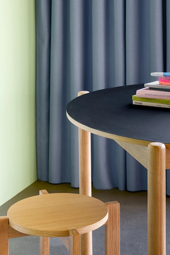 Hübsch stołek drewniany 45 x42 cm 881601