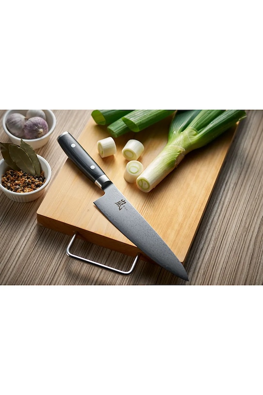 Yaxell nóż kuchenny Ran 20 cm czarny 36000