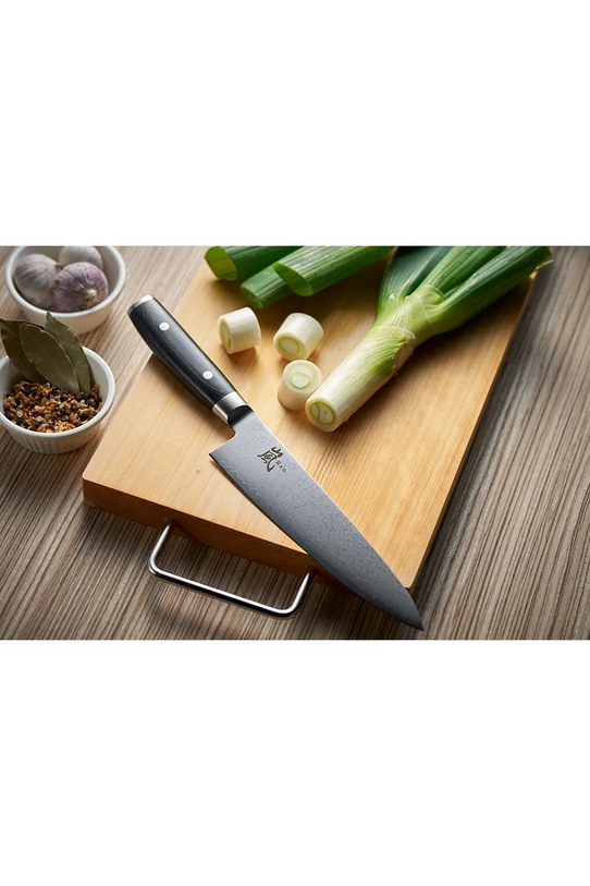 Yaxell nóż kuchenny Ran 16,5 cm czarny 36001.