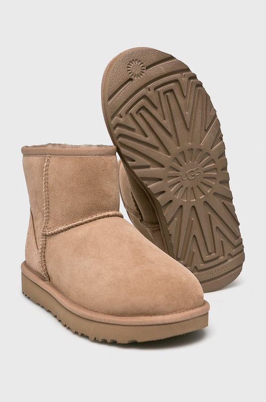 UGG śniegowce zamszowe Classic Mini II 1016222 beżowy AA00