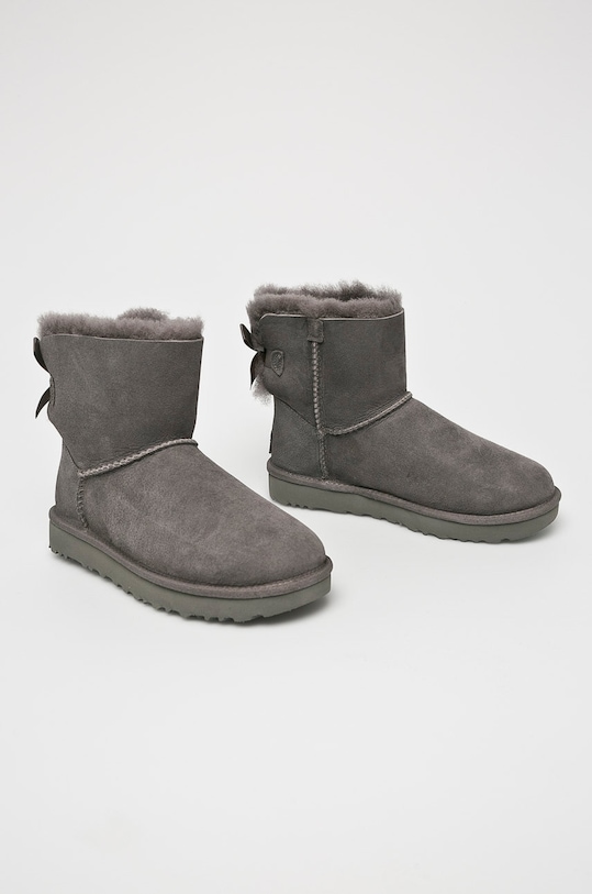 Semišové snehule UGG 1016501 sivá AA00