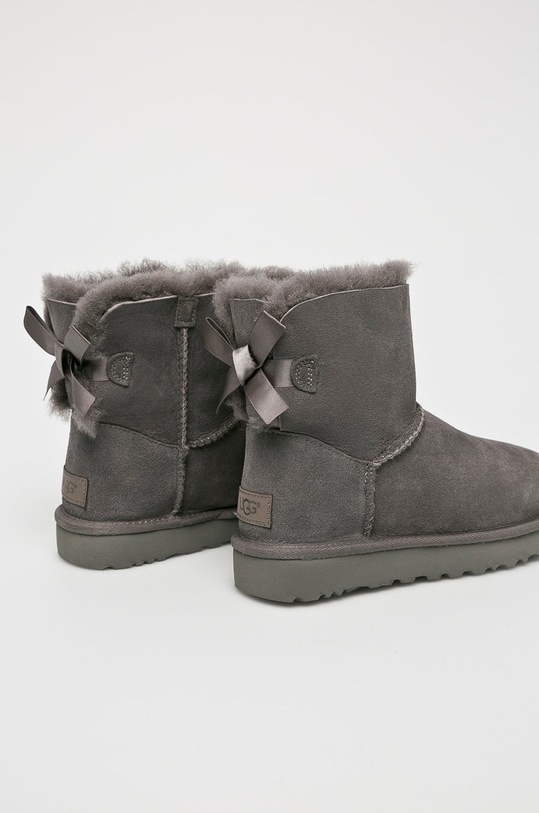 Obuv Semišové snehule UGG 1016501 sivá