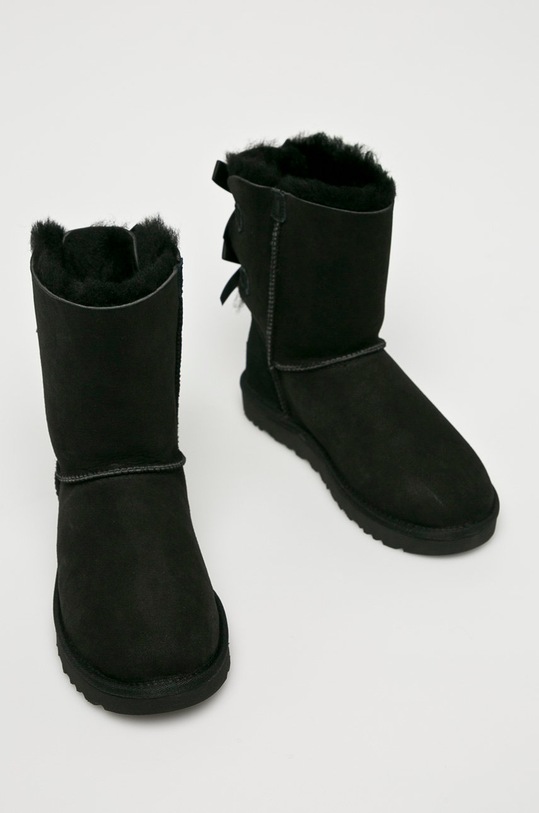 UGG - Δερμάτινες Μπότες Bailey Bow II 1016225 μαύρο AA00