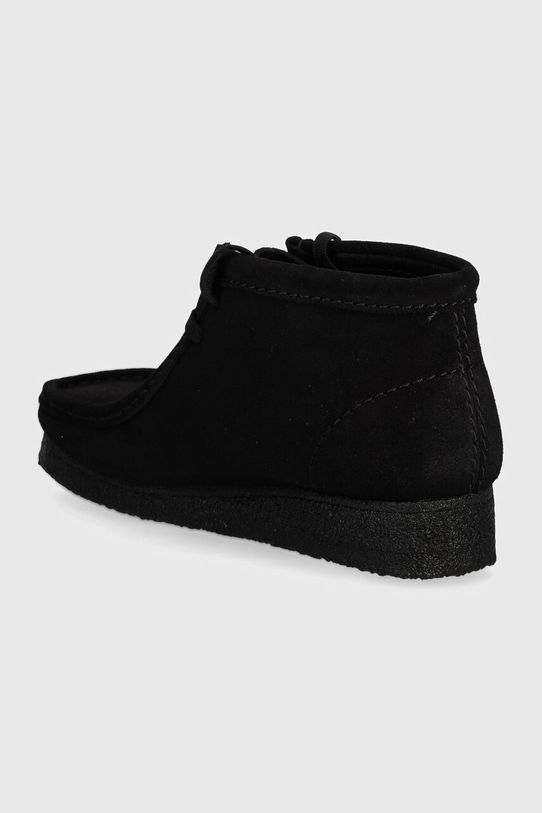 Обувки Велурени мокасини Clarks Wallabee Boot 26155521 черен