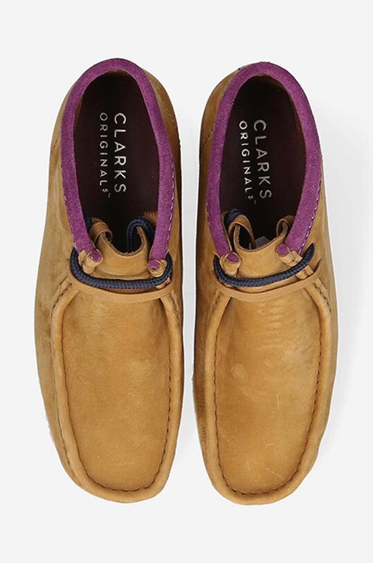 Μοκασίνια σουέτ Clarks Wallabee Boot καφέ 26167961