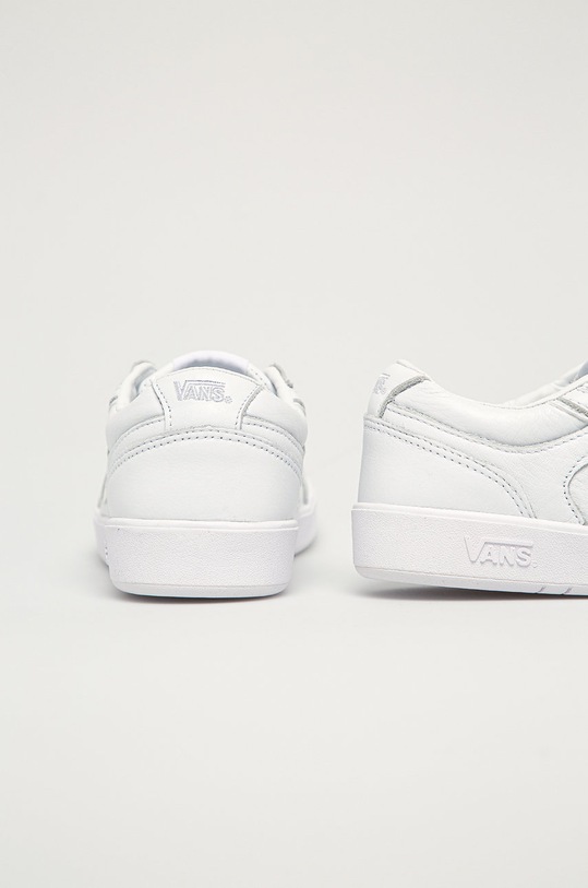 Obuwie Vans sneakersy Lowland VN0A4TZYOER1 biały