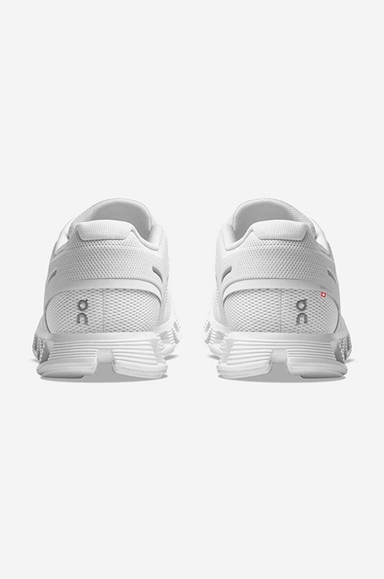 Обувки за бягане On Cloud 5 5998918 бял