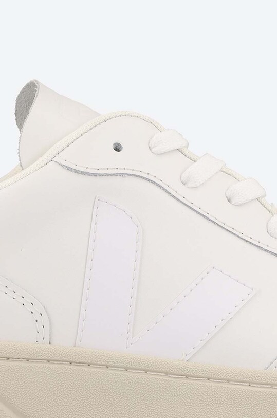 Шкіряні кросівки Veja V-10 Leather Extra VX0201270A