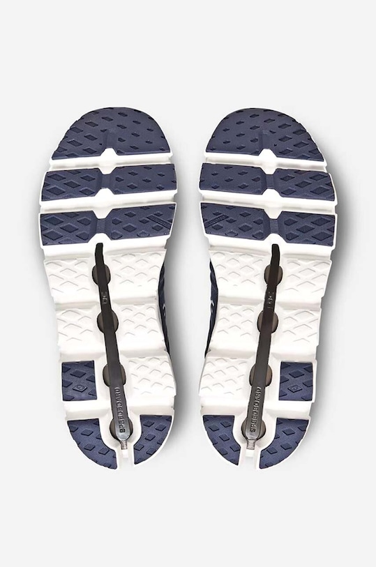 On shoes 3MD10560045