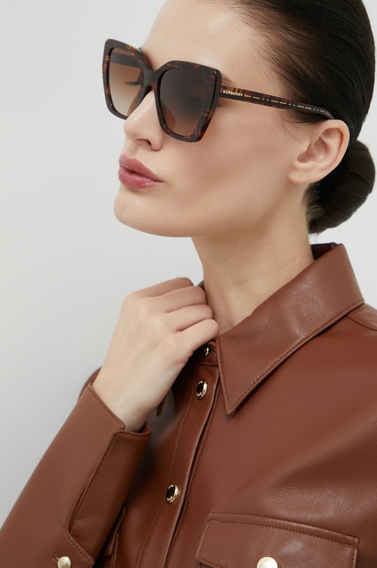 Burberry okulary przeciwsłoneczne brązowy 0BE4366