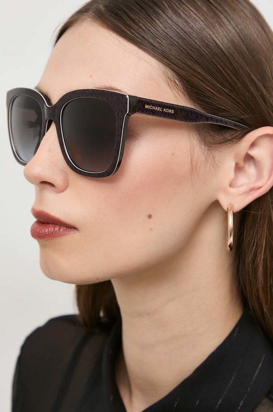 Солнцезащитные очки Michael Kors 0MK2163