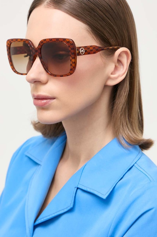 Michael Kors napszemüveg MALLORCA négyszögletes barna 0MK2183U