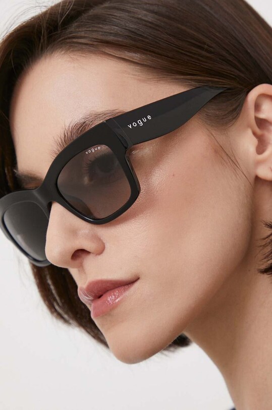 VOGUE okulary przeciwsłoneczne jednolita czarny 0VO5524S