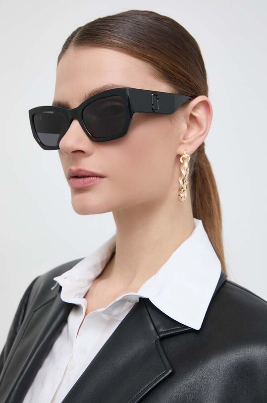 Солнцезащитные очки Marc Jacobs кошачий глаз чёрный MARC.723/S