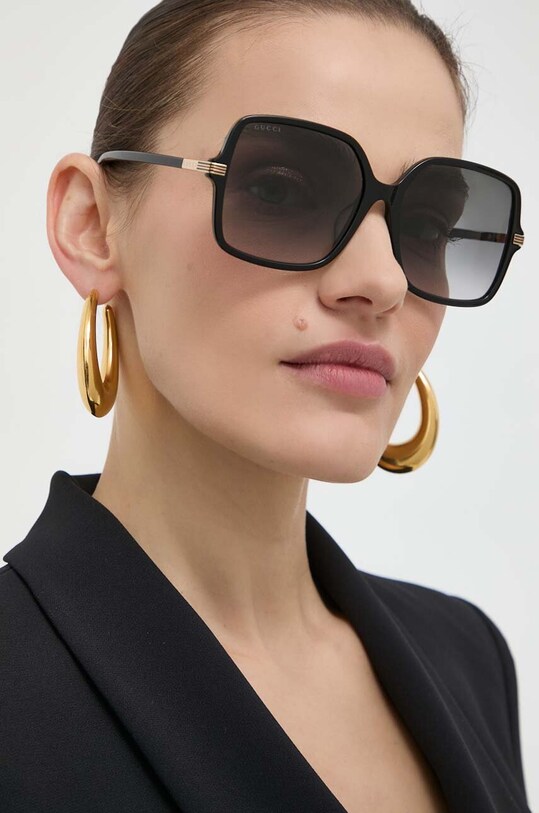 Сонцезахисні окуляри Gucci однотонна з деталлю чорний GG1448SA