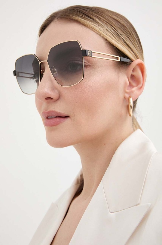 Sluneční brýle Furla gradientní černá SFU716.590301