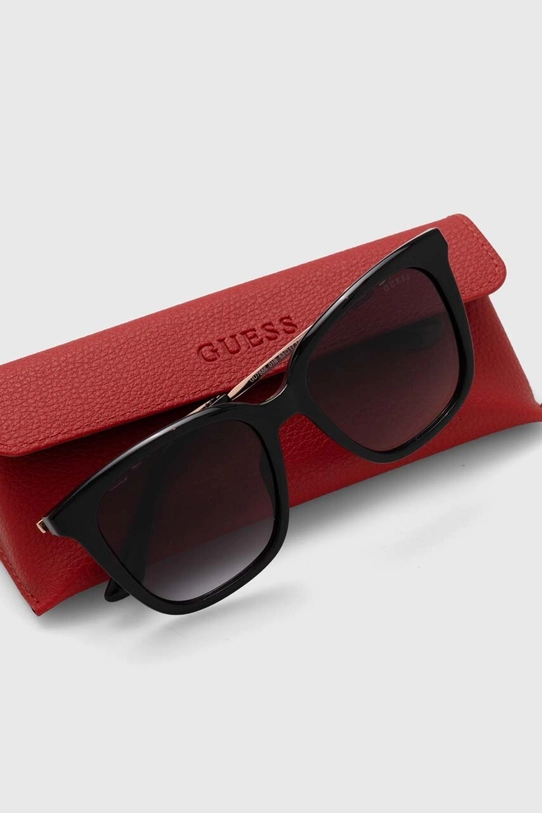 Сонцезахисні окуляри Guess чорний GU7886.5301B