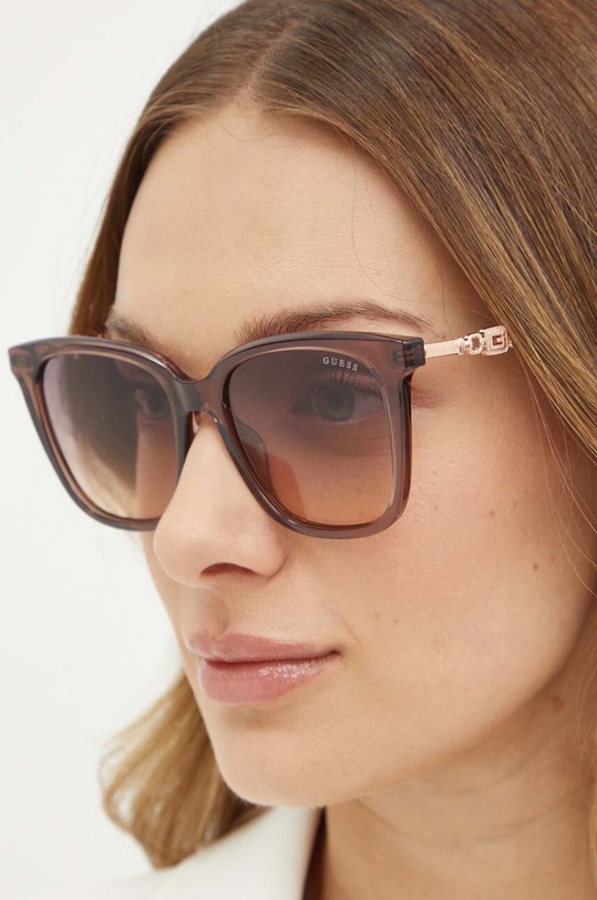 Guess ochelari de soare GU7886.5359Z maro
