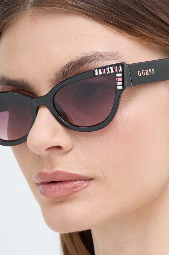 Сонцезахисні окуляри Guess GU7901.5401T чорний