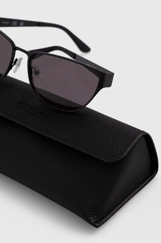 Сонцезахисні окуляри Guess GU7903.5701A чорний