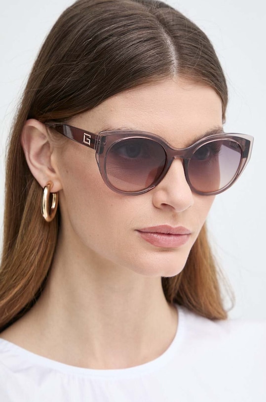 Slnečné okuliare Guess hladký béžová GU7909.5359Z