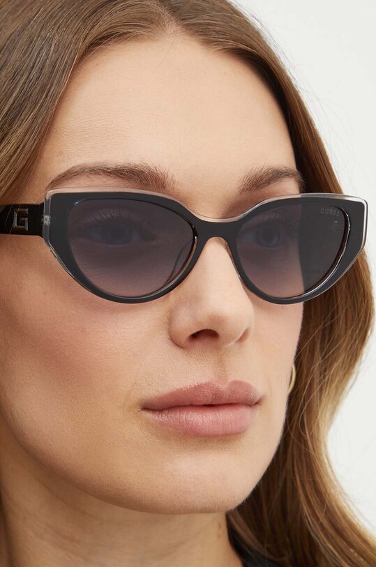 Солнцезащитные очки Guess GU7910.5205B чёрный