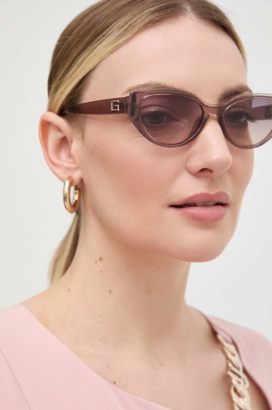 Guess okulary przeciwsłoneczne gradientowa beżowy GU7910.5259Z