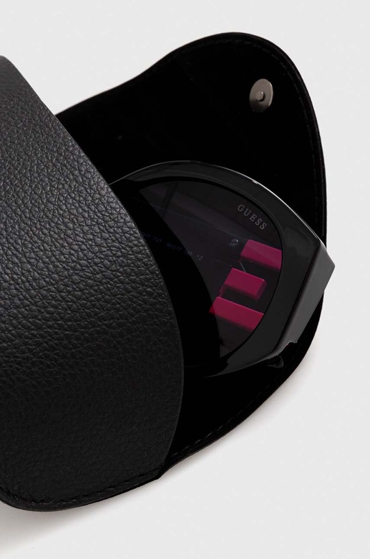Slnečné okuliare Guess GU7917.5674T čierna